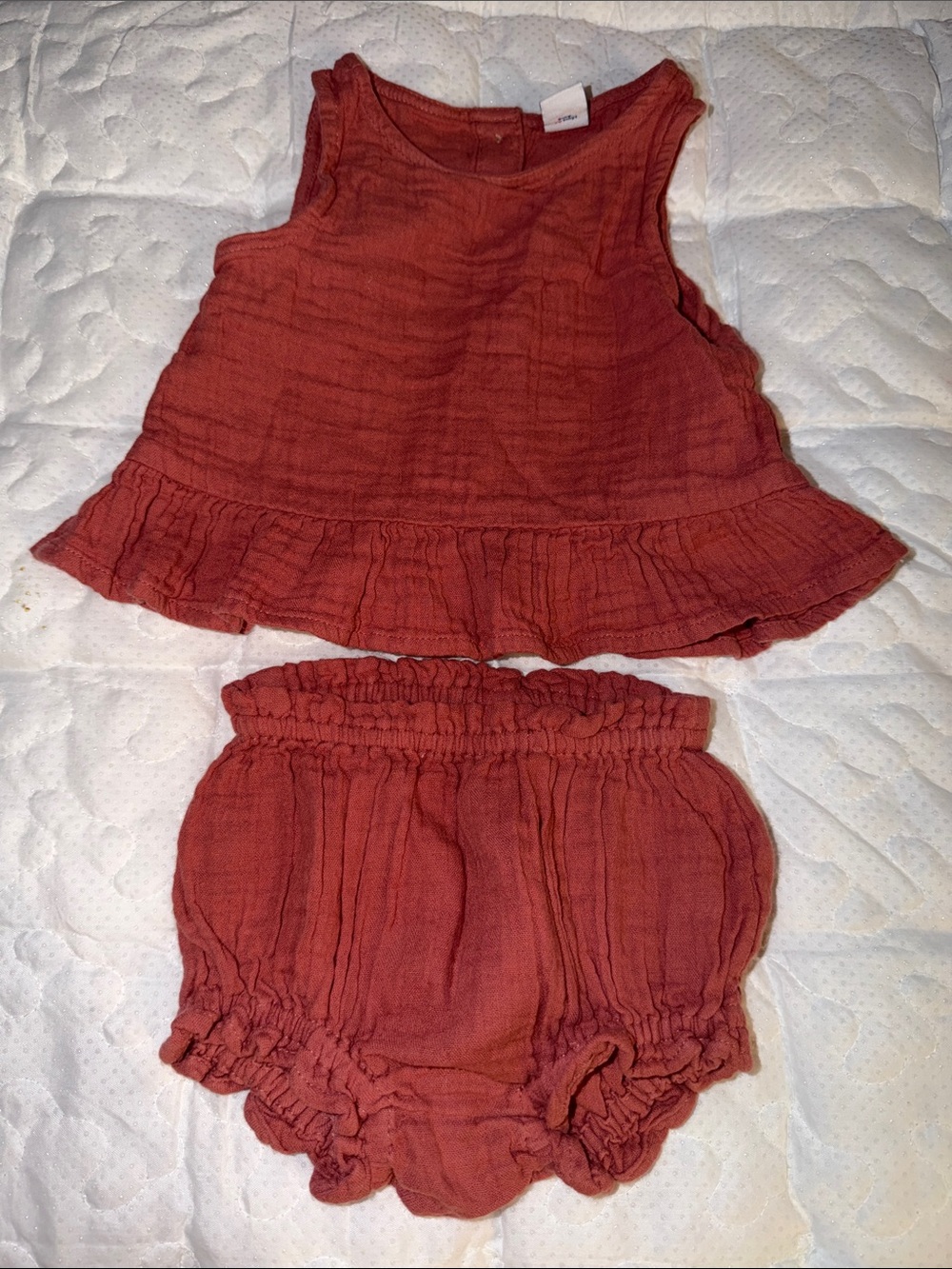 Old Navy Baby Girls Rust Ruffle Tank & Bloomers Set